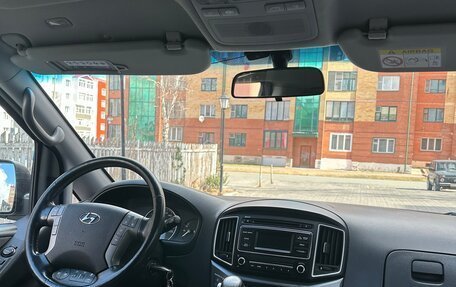 Hyundai H-1 II рестайлинг, 2019 год, 2 530 000 рублей, 11 фотография