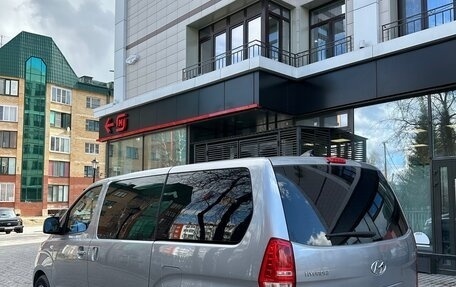 Hyundai H-1 II рестайлинг, 2019 год, 2 530 000 рублей, 7 фотография