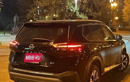 Nissan Rogue, 2022 год, 3 300 000 рублей, 3 фотография