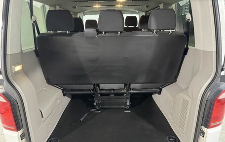 Volkswagen Caravelle T6 рестайлинг, 2015 год, 2 499 800 рублей, 10 фотография