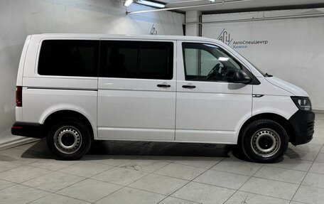Volkswagen Caravelle T6 рестайлинг, 2015 год, 2 499 800 рублей, 15 фотография