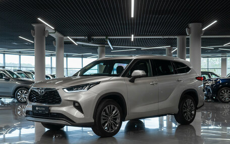 Toyota Highlander, 2026 год, 5 750 000 рублей, 1 фотография