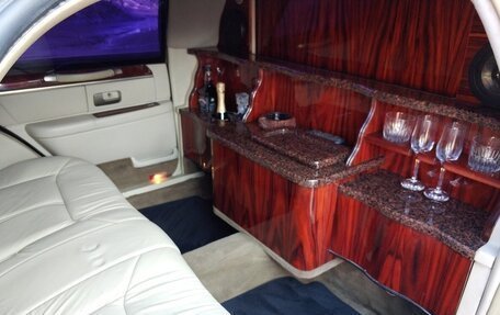 Lincoln Town Car III рестайлинг, 2002 год, 3 500 000 рублей, 5 фотография