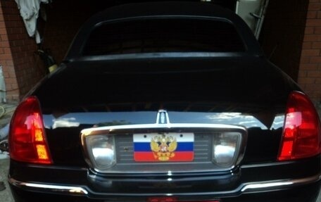Lincoln Town Car III рестайлинг, 2002 год, 3 500 000 рублей, 3 фотография