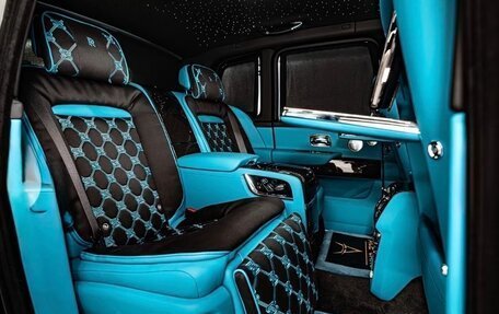Rolls-Royce Cullinan, 2026 год, 75 000 000 рублей, 7 фотография