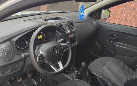 Renault Logan II, 2019 год, 395 000 рублей, 17 фотография