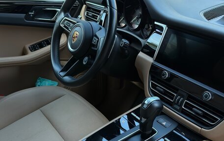 Porsche Macan I рестайлинг, 2022 год, 7 000 000 рублей, 5 фотография