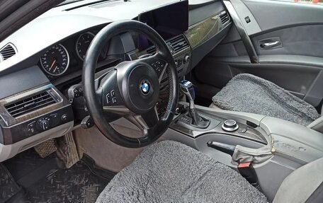BMW 5 серия, 2004 год, 680 000 рублей, 16 фотография