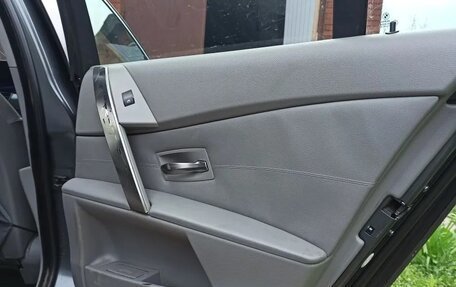 BMW 5 серия, 2004 год, 680 000 рублей, 15 фотография