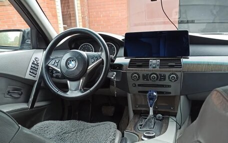 BMW 5 серия, 2004 год, 680 000 рублей, 21 фотография
