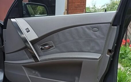 BMW 5 серия, 2004 год, 680 000 рублей, 14 фотография