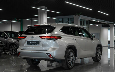Toyota Highlander, 2026 год, 5 750 000 рублей, 5 фотография