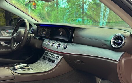 Mercedes-Benz CLS, 2018 год, 3 900 000 рублей, 27 фотография