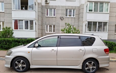 Toyota Ipsum II, 2001 год, 650 000 рублей, 10 фотография