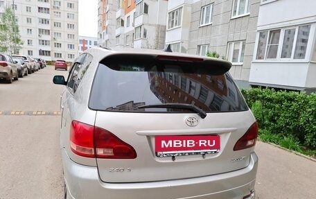 Toyota Ipsum II, 2001 год, 650 000 рублей, 12 фотография