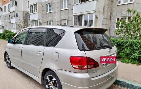 Toyota Ipsum II, 2001 год, 650 000 рублей, 11 фотография