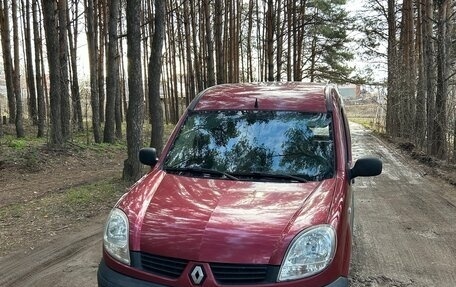 Renault Kangoo II рестайлинг, 2007 год, 500 000 рублей, 2 фотография