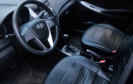 Hyundai Solaris II рестайлинг, 2016 год, 690 000 рублей, 8 фотография