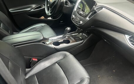 Chevrolet Malibu IX, 2017 год, 1 650 000 рублей, 3 фотография