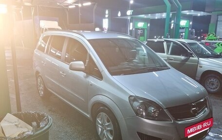 Opel Zafira B, 2012 год, 530 000 рублей, 24 фотография