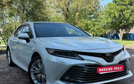 Toyota Camry, 2020 год, 3 850 000 рублей, 8 фотография