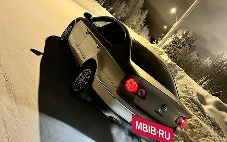 Volkswagen Passat B6, 2006 год, 750 000 рублей, 2 фотография