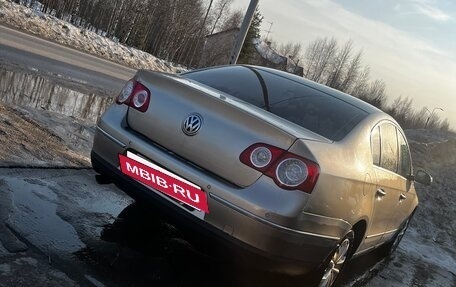 Volkswagen Passat B6, 2006 год, 750 000 рублей, 4 фотография