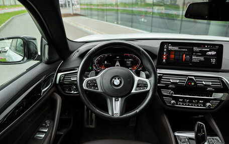 BMW 5 серия, 2021 год, 5 569 000 рублей, 15 фотография