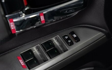 Toyota Land Cruiser 200, 2014 год, 4 589 000 рублей, 15 фотография