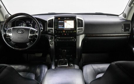 Toyota Land Cruiser 200, 2014 год, 4 589 000 рублей, 23 фотография