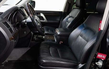 Toyota Land Cruiser 200, 2014 год, 4 589 000 рублей, 18 фотография
