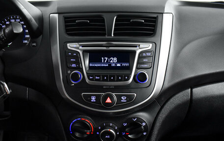 Hyundai Solaris II рестайлинг, 2016 год, 919 000 рублей, 11 фотография
