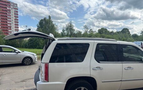 Cadillac Escalade III, 2008 год, 1 850 000 рублей, 6 фотография