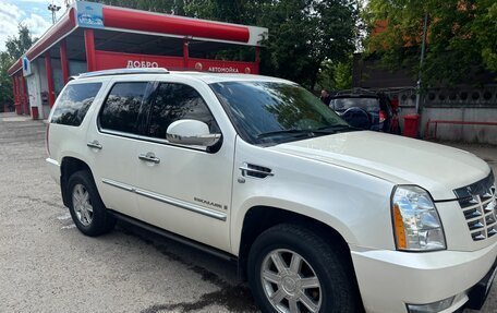 Cadillac Escalade III, 2008 год, 1 850 000 рублей, 8 фотография