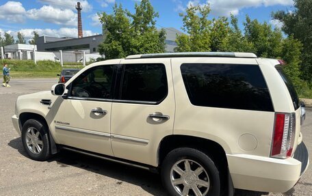 Cadillac Escalade III, 2008 год, 1 850 000 рублей, 11 фотография