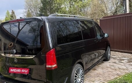 Mercedes-Benz V-Класс, 2017 год, 4 450 000 рублей, 4 фотография
