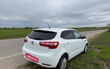 KIA Rio III рестайлинг, 2015 год, 1 000 000 рублей, 5 фотография