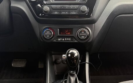 KIA Rio III рестайлинг, 2015 год, 1 000 000 рублей, 16 фотография