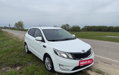 KIA Rio III рестайлинг, 2015 год, 1 000 000 рублей, 3 фотография