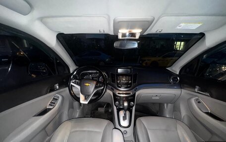 Chevrolet Orlando I, 2012 год, 1 020 000 рублей, 6 фотография