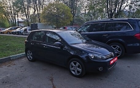 Volkswagen Golf VI, 2011 год, 900 000 рублей, 1 фотография
