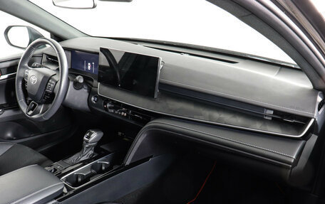 Toyota Camry, 2024 год, 3 877 000 рублей, 10 фотография