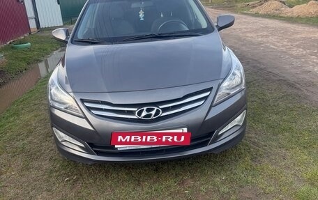 Hyundai Solaris II рестайлинг, 2016 год, 1 040 000 рублей, 10 фотография