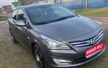 Hyundai Solaris II рестайлинг, 2016 год, 1 040 000 рублей, 11 фотография