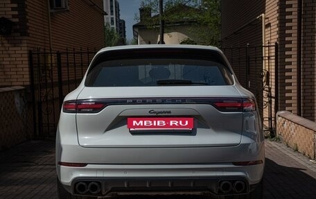 Porsche Cayenne III, 2023 год, 10 500 000 рублей, 2 фотография