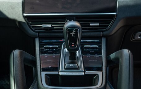 Porsche Cayenne III, 2023 год, 10 500 000 рублей, 13 фотография