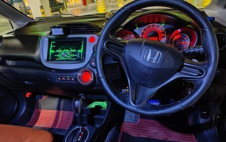 Honda Fit III, 2011 год, 850 000 рублей, 9 фотография