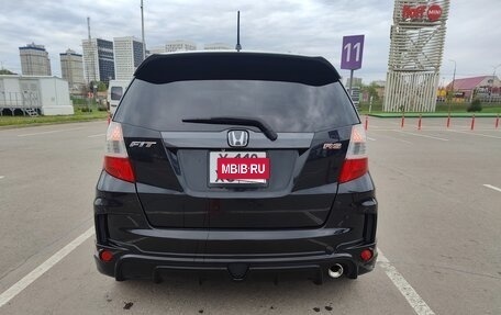 Honda Fit III, 2011 год, 850 000 рублей, 2 фотография
