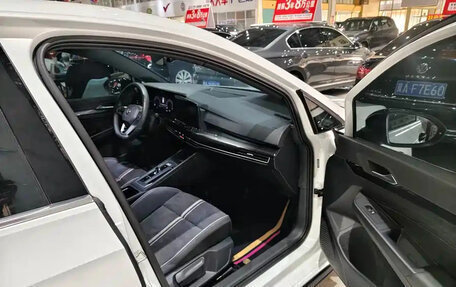Volkswagen Golf VIII, 2023 год, 1 721 000 рублей, 9 фотография