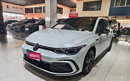 Volkswagen Golf VIII, 2023 год, 1 721 000 рублей, 2 фотография